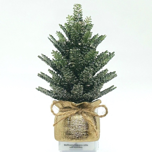 Bath and Body Works Christmas Tree Wallflower Plug - Picture 1 of 2